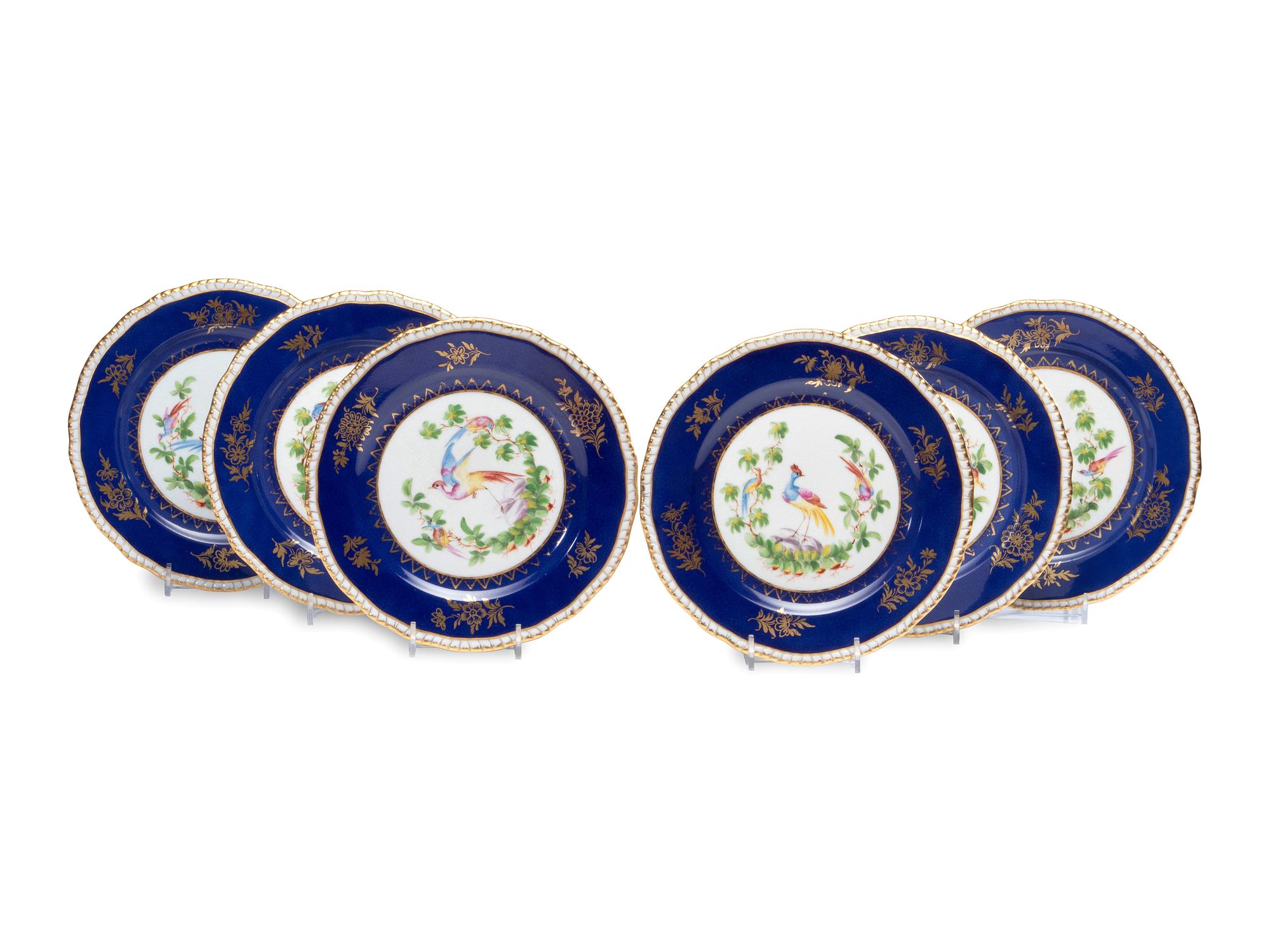 Twelve Chelsea Style Porcelain Dessert Plates
