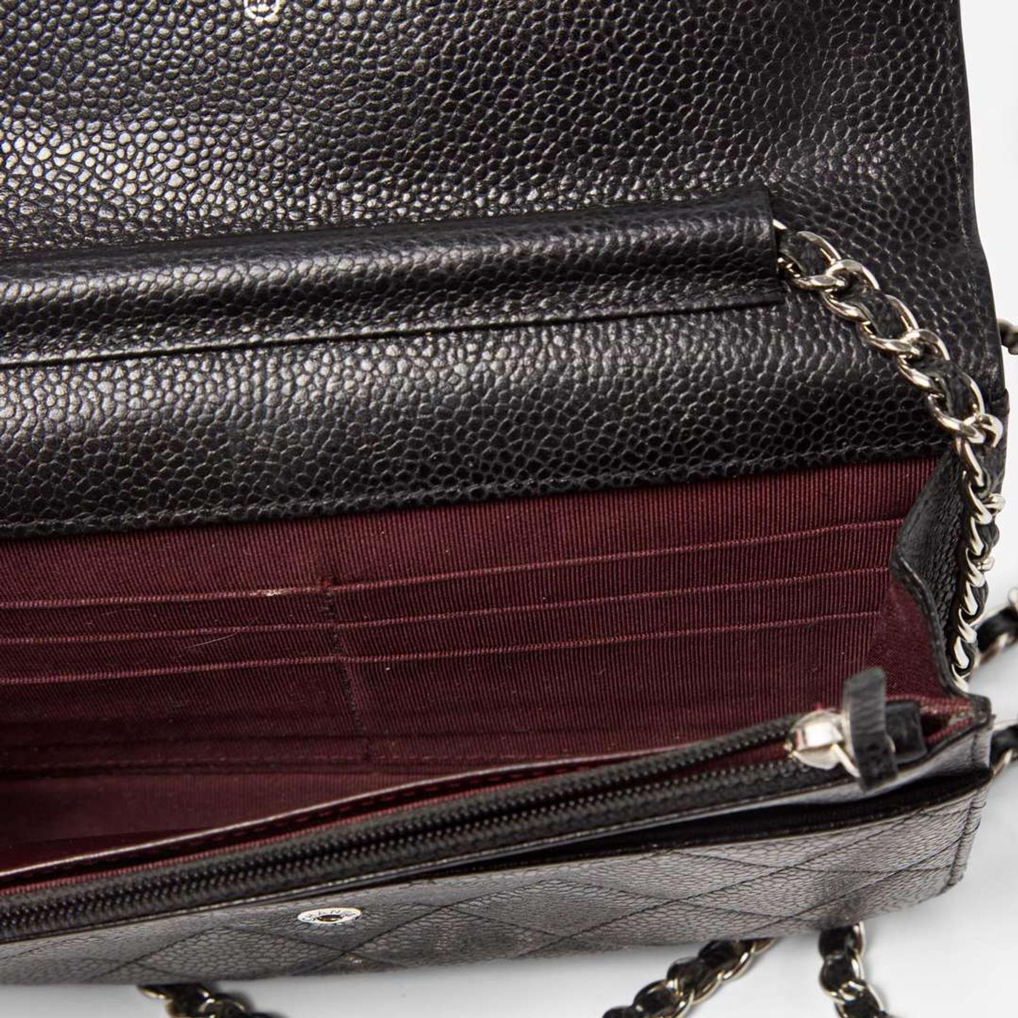 A Chanel Black Quilted Crossbody Purse Chanel