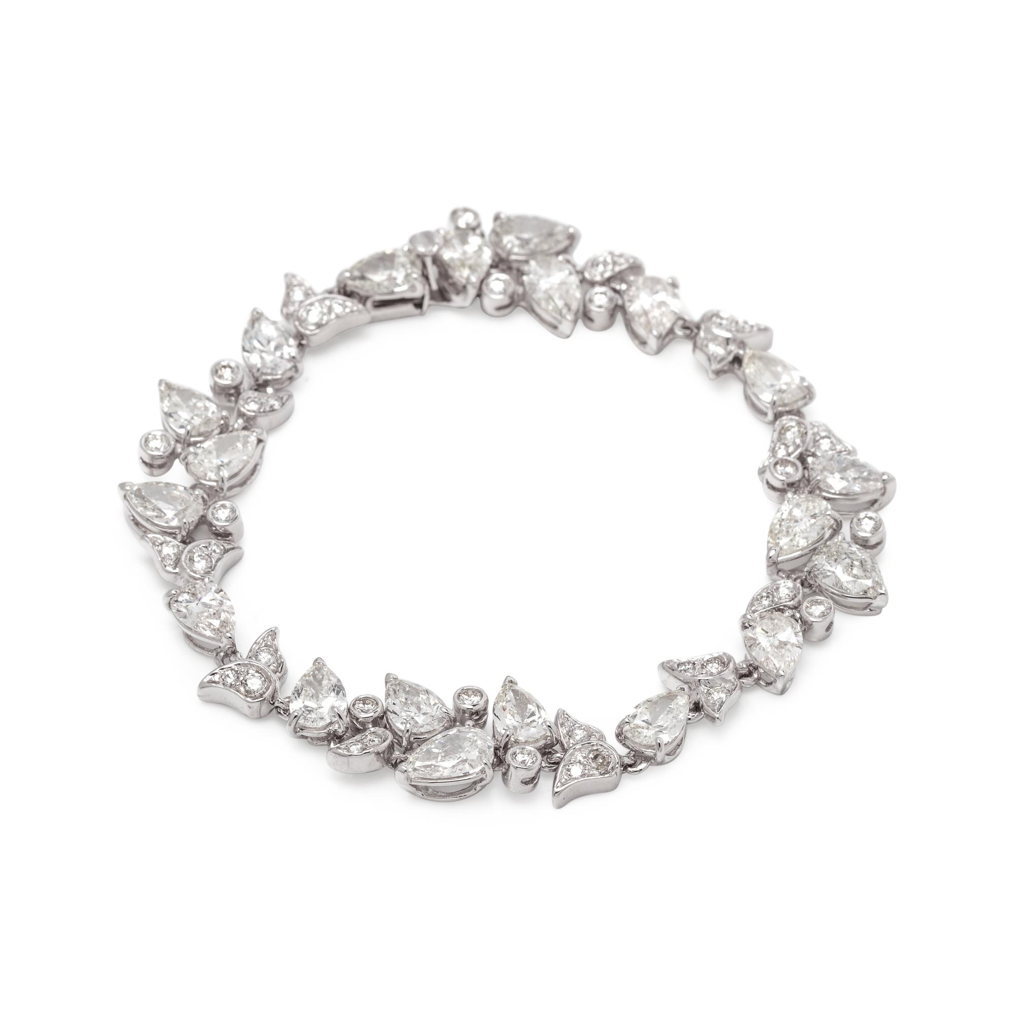 DIAMOND CLUSTER BRACELET
