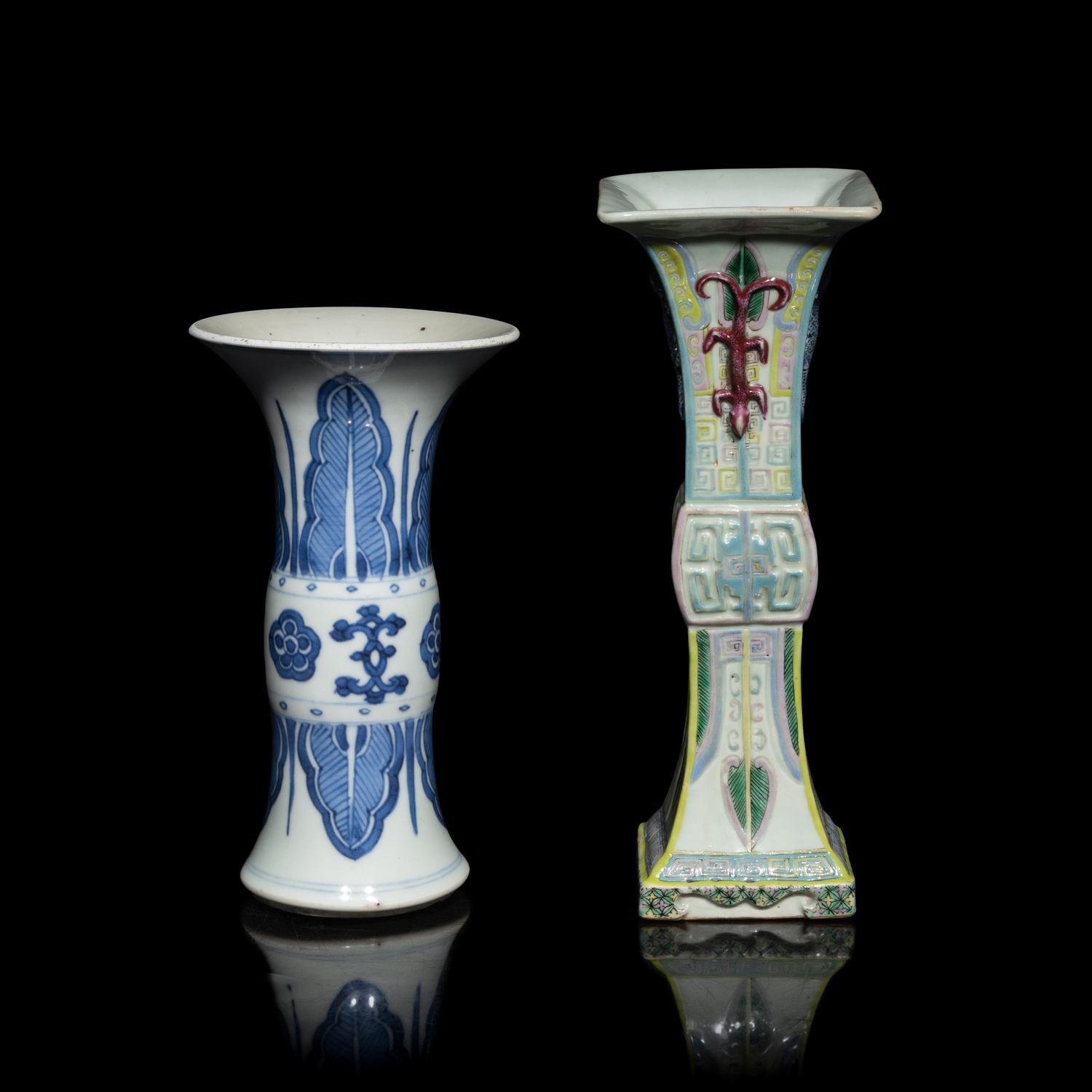 Two Chinese Porcelain Gu Vases, 18th-19th Century 清中期 青花、粉彩花觚各一