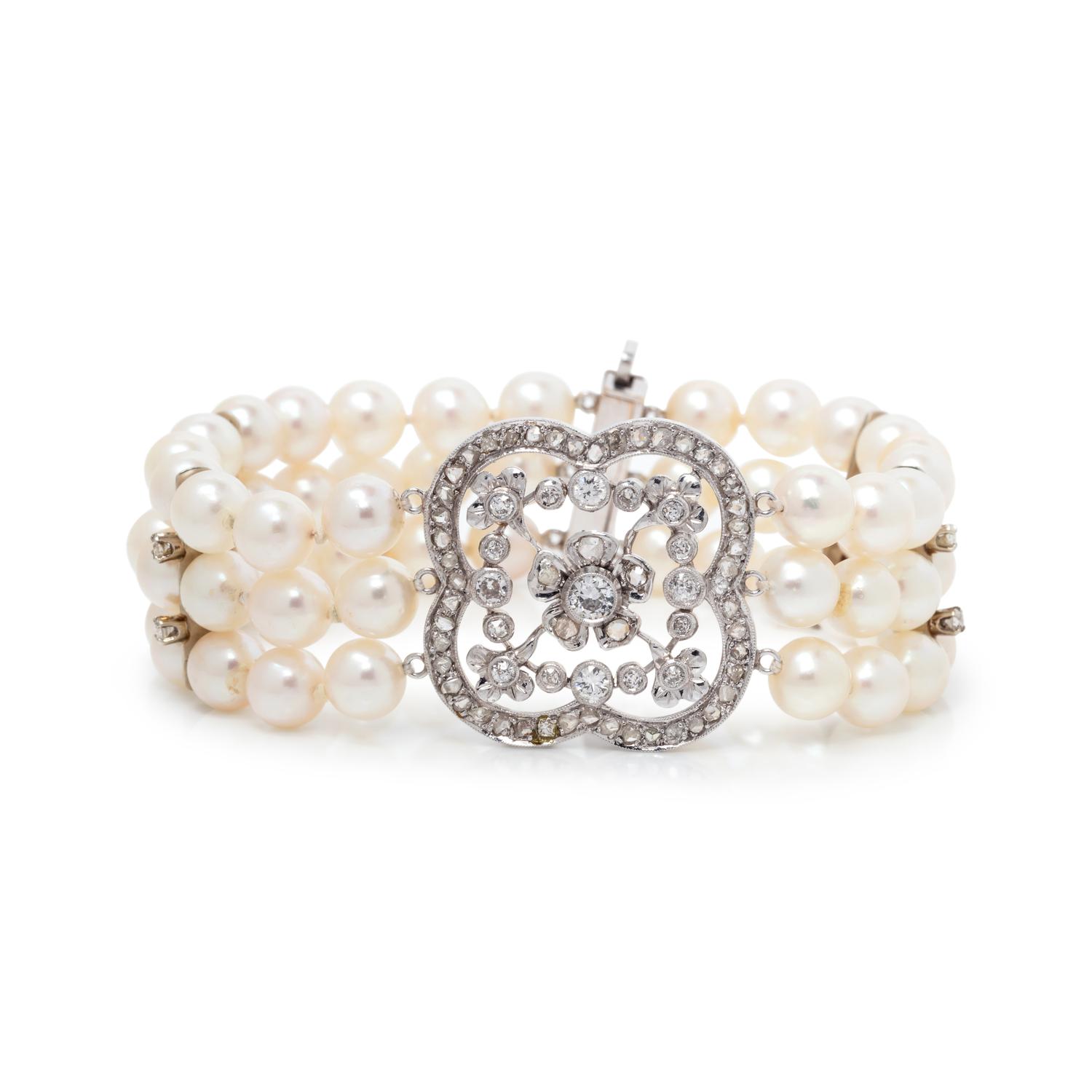 CULTURED PEARL AND DIAMOND BRACELET