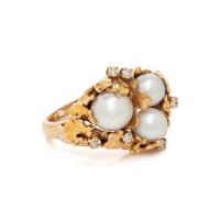 YELLOW GOLD, CULTURED PEARL AND DIAMOND RING