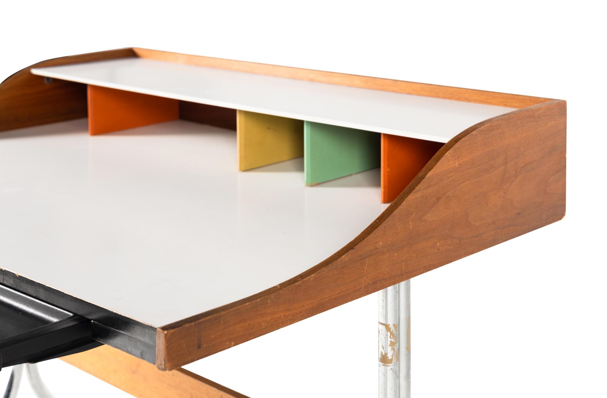 Swag Leg Desk, model 5850, 1954 Herman Miller, USA