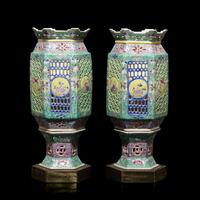 A Pair of Chinese Famille Rose Porcelain Lanterns, Early-Mid 20th Century 近代 粉彩鏤雕瓷宮燈一對