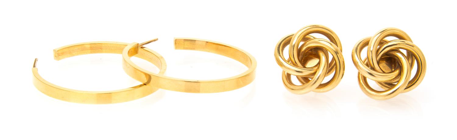 A Collection of Yellow Gold Earrings, 9.80 dwts.