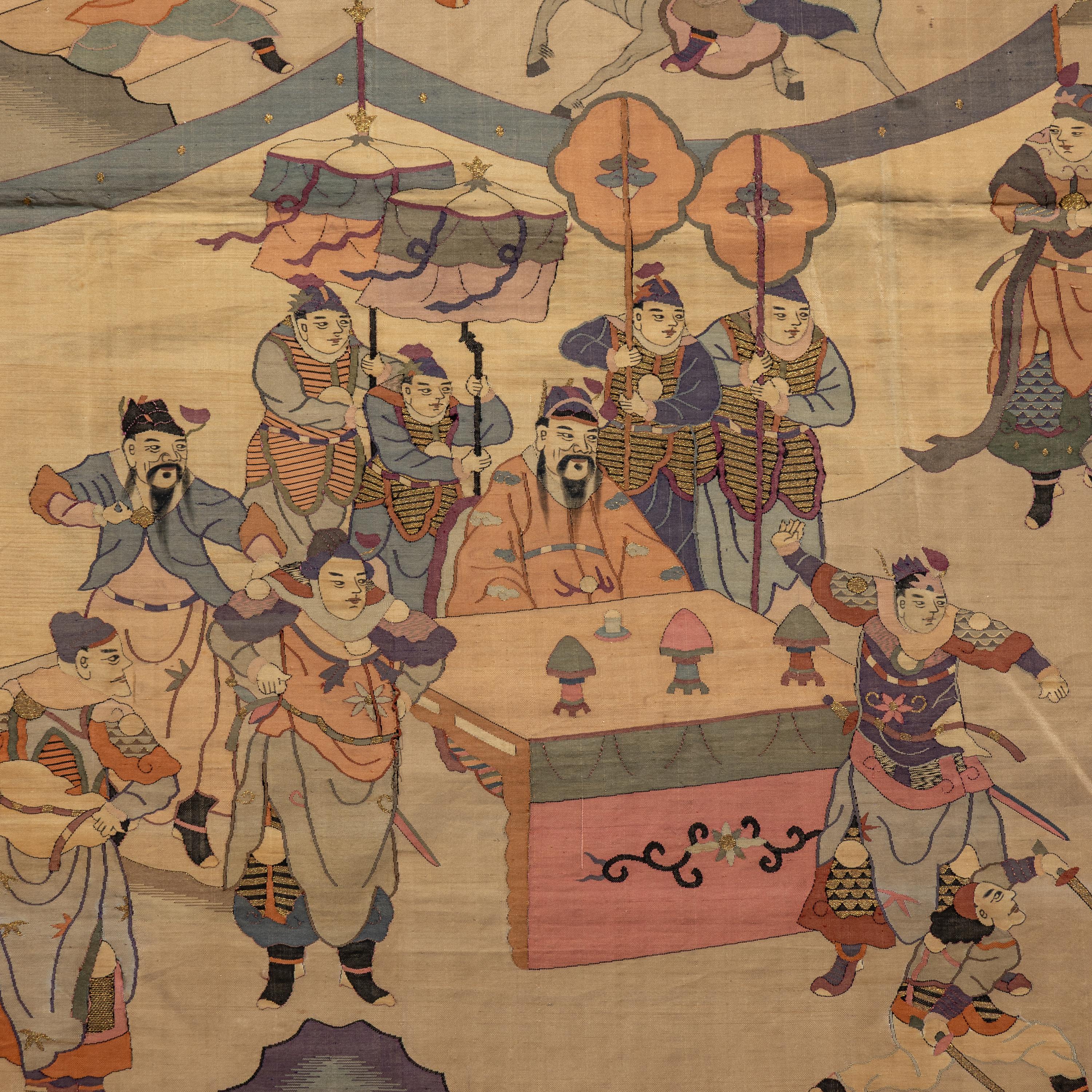 A Large Chinese Kesi Silk 'Battle Scene' Panel, Late Qing Dynasty — 清晚期 緙絲刀馬人物圖大挂賬
