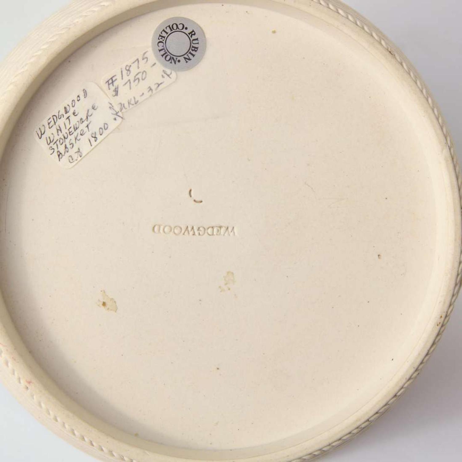 A Wedgwood White Stoneware Basket UK, circa 1800