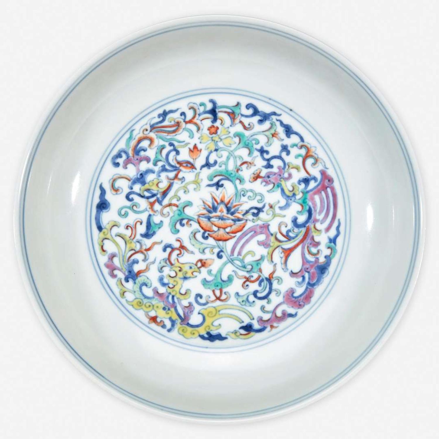 A Chinese doucai-decorated porccelain "Phoenix" dish 斗彩凤纹盘 Qianlong six-character seal mark ?????