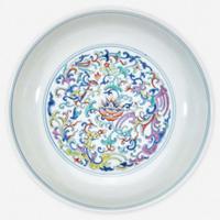 A Chinese doucai-decorated porccelain "Phoenix" dish 斗彩凤纹盘 Qianlong six-character seal mark ?????