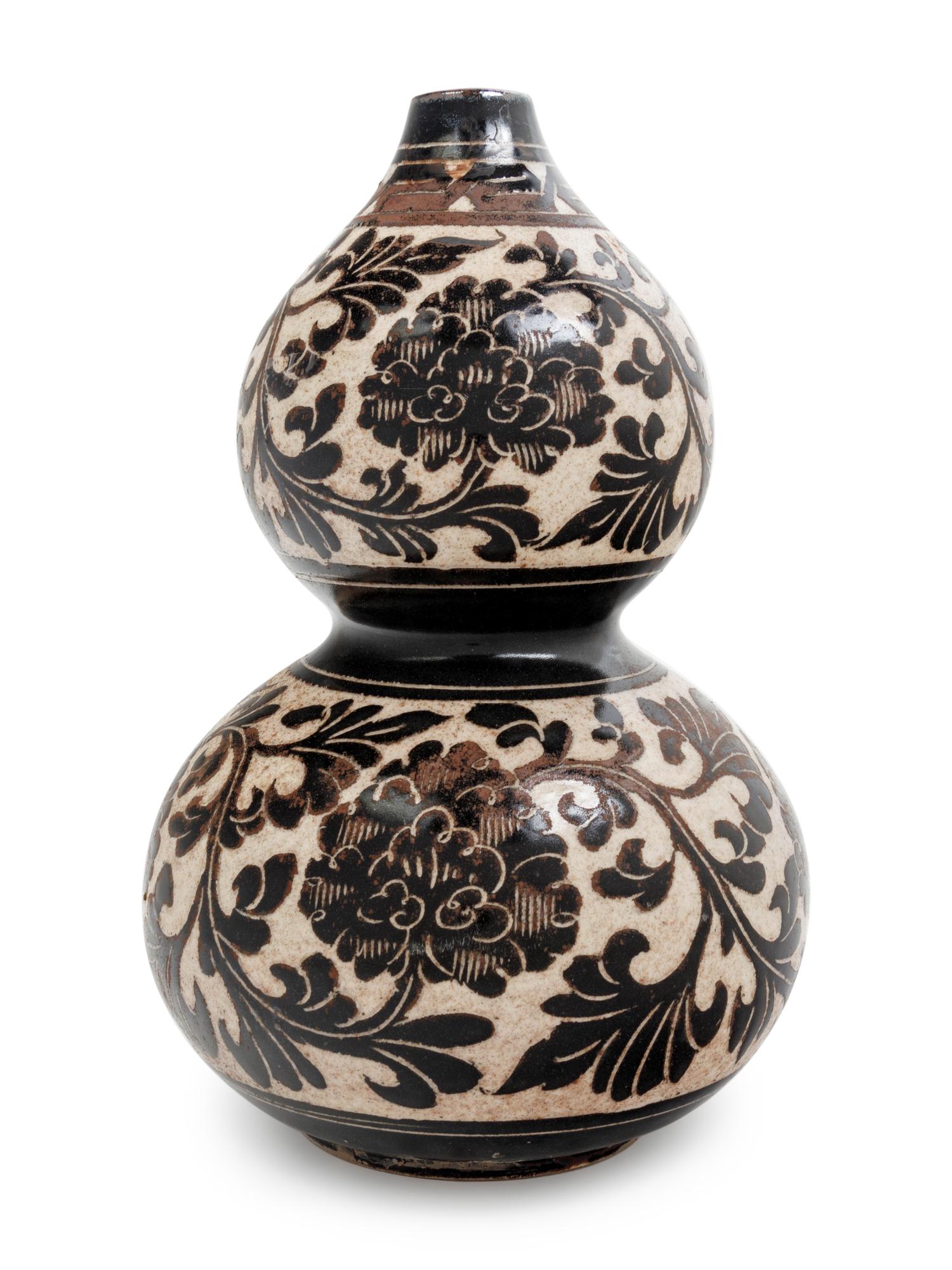 A Chinese Sgraffito White Ground Black Decorated Double Gourd Vase