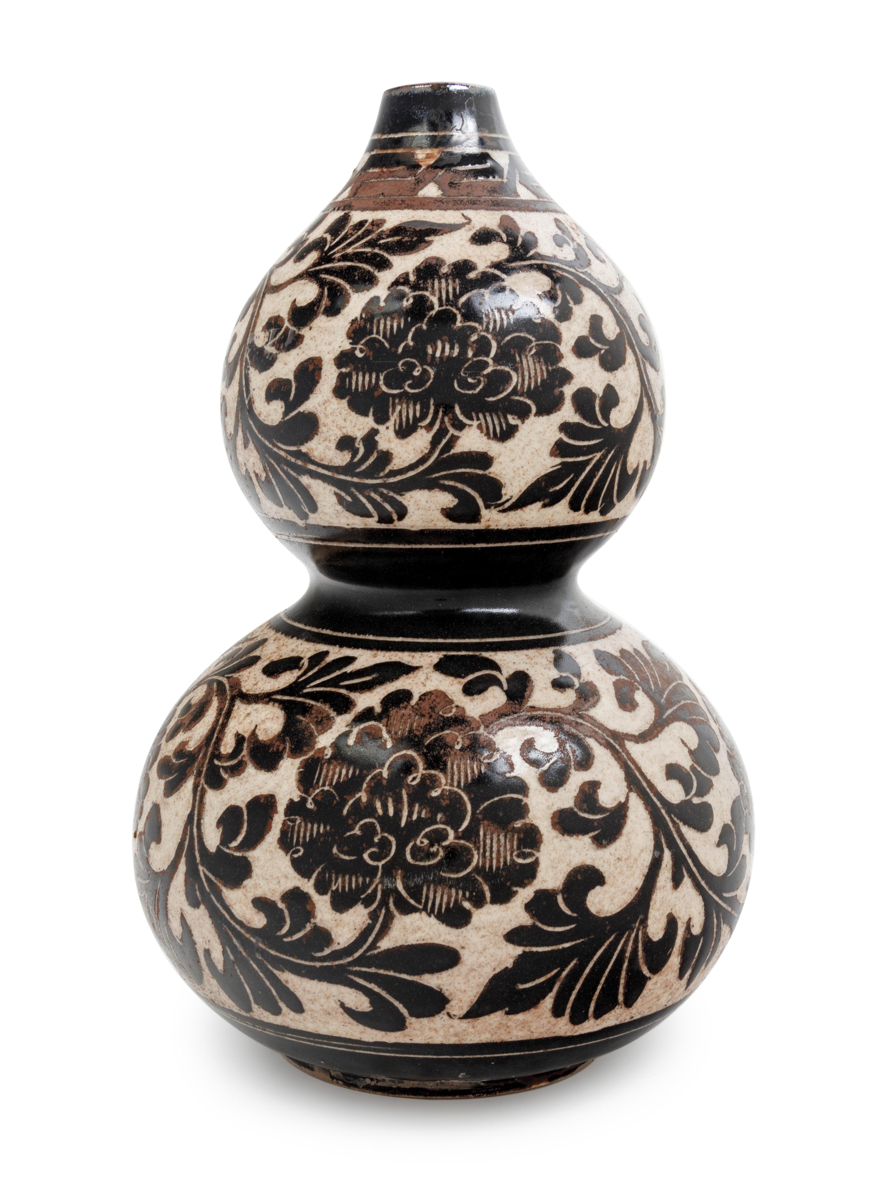 A Chinese Sgraffito White Ground Black Decorated Double Gourd Vase