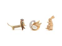 COLLECTION OF YELLOW GOLD ANIMAL BROOCHES