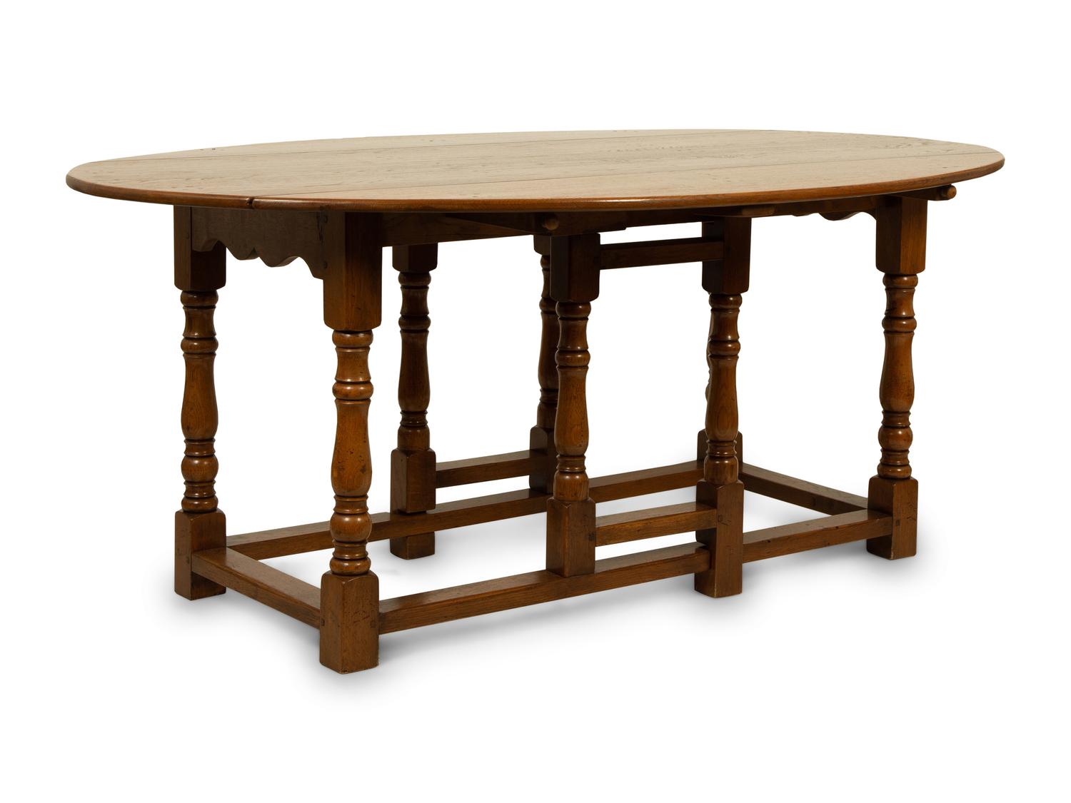 A William & Mary Style Oak Gate Leg Table — 19TH CENTURY