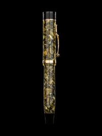 Conway Stewart: Churchill-Olive Button Fill Limited Edition Fountain Pen and Ink Set