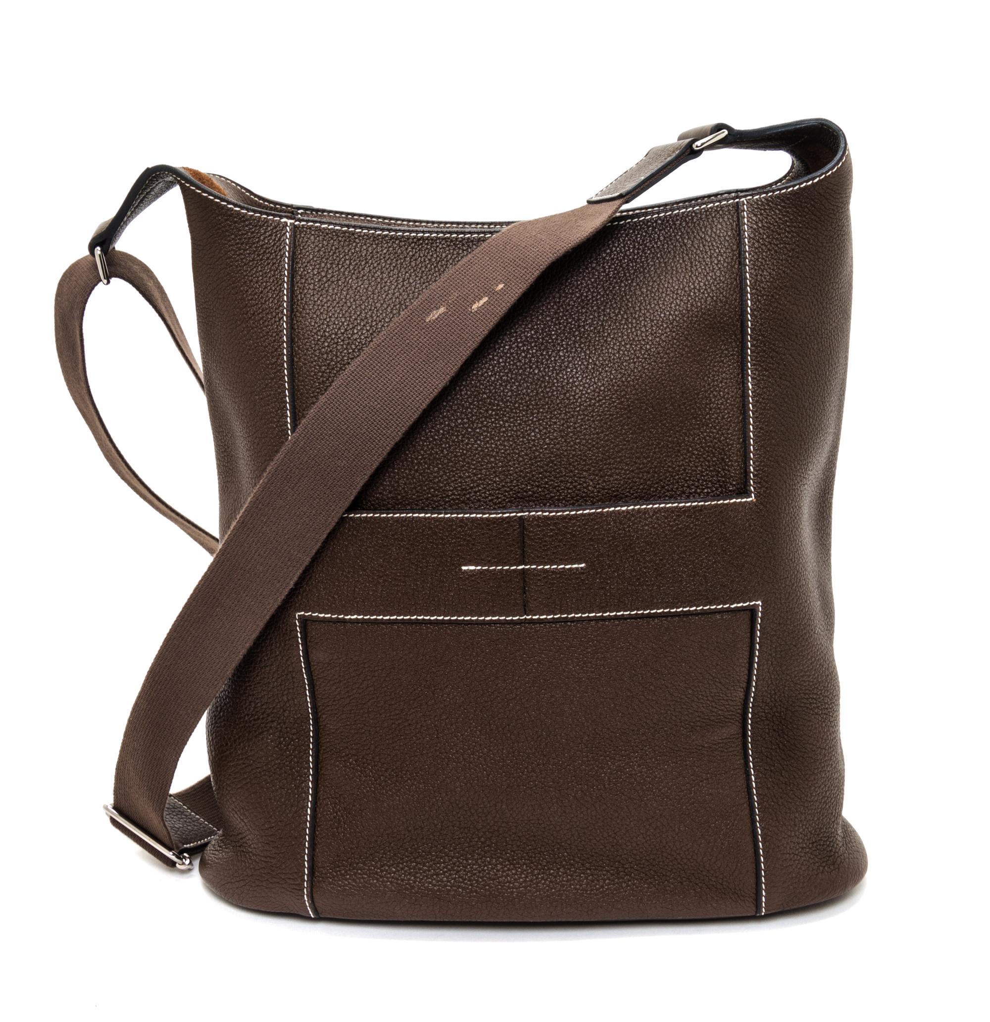 An Hermes Noisette Good News PM Handbag, 11" x 10" x 5".