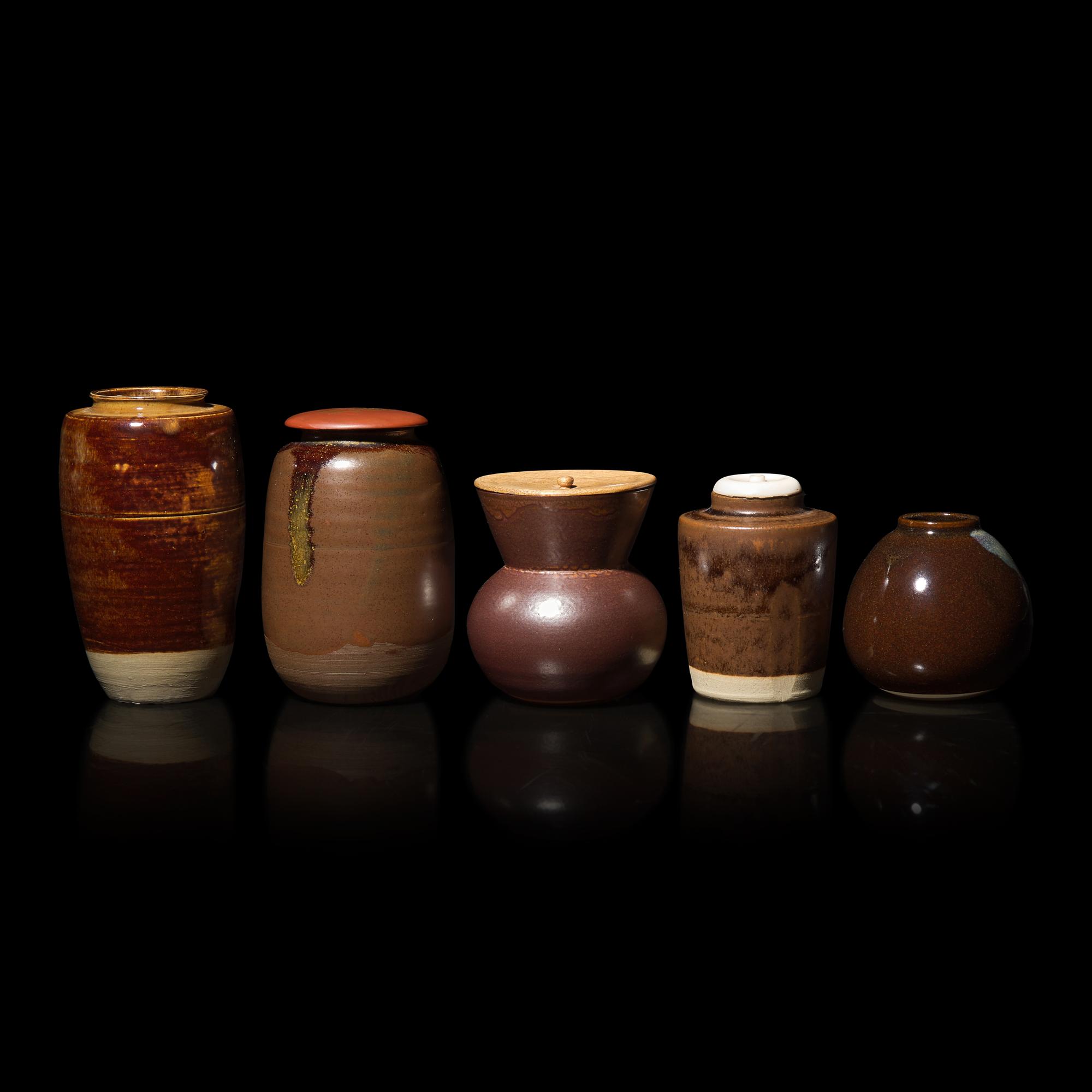 A Group of Five Assorted Japanese Tea Caddies, Chaire, 20th Century