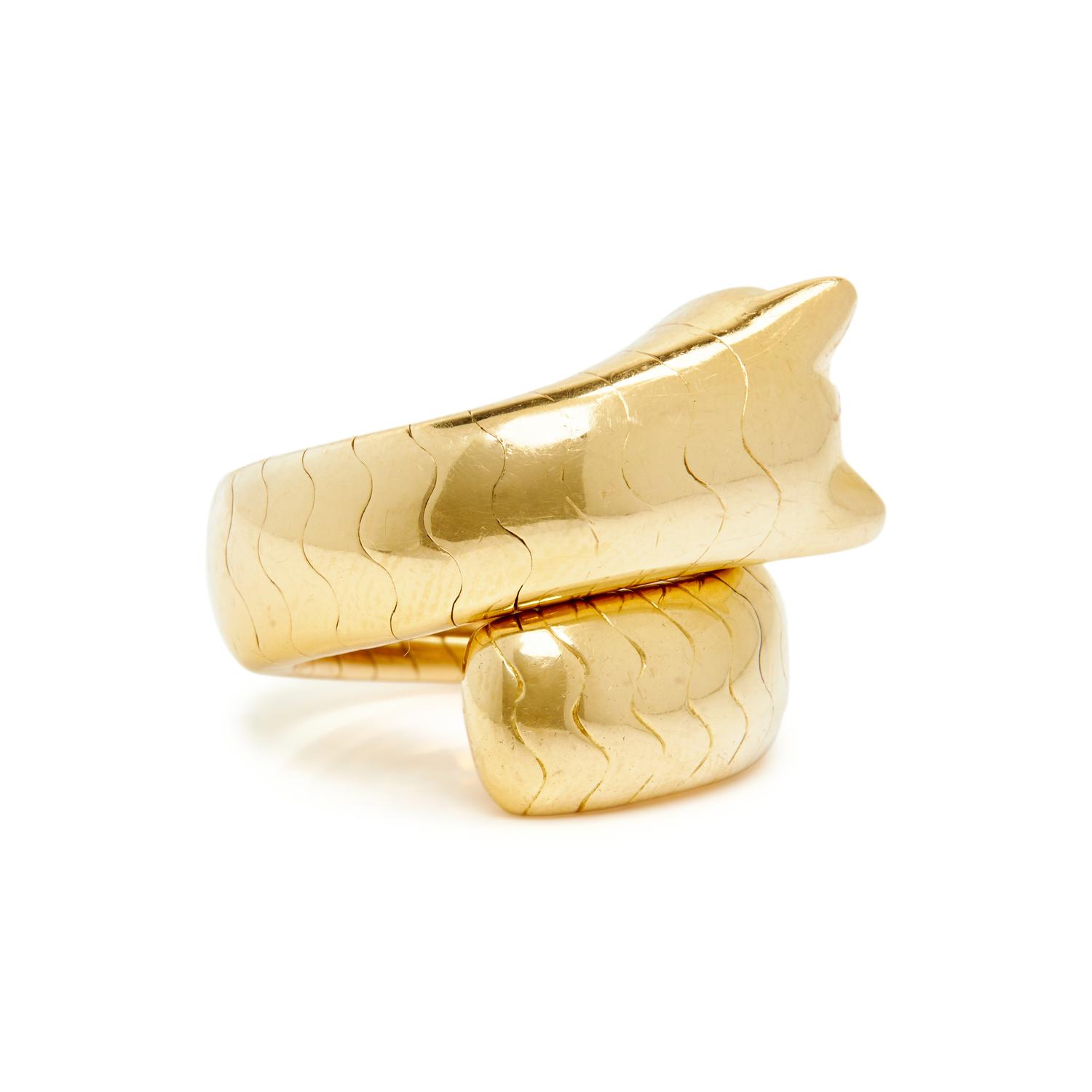 CARTIER, YELLOW GOLD, EMERALD AND ONYX 'PANTHERE' RING