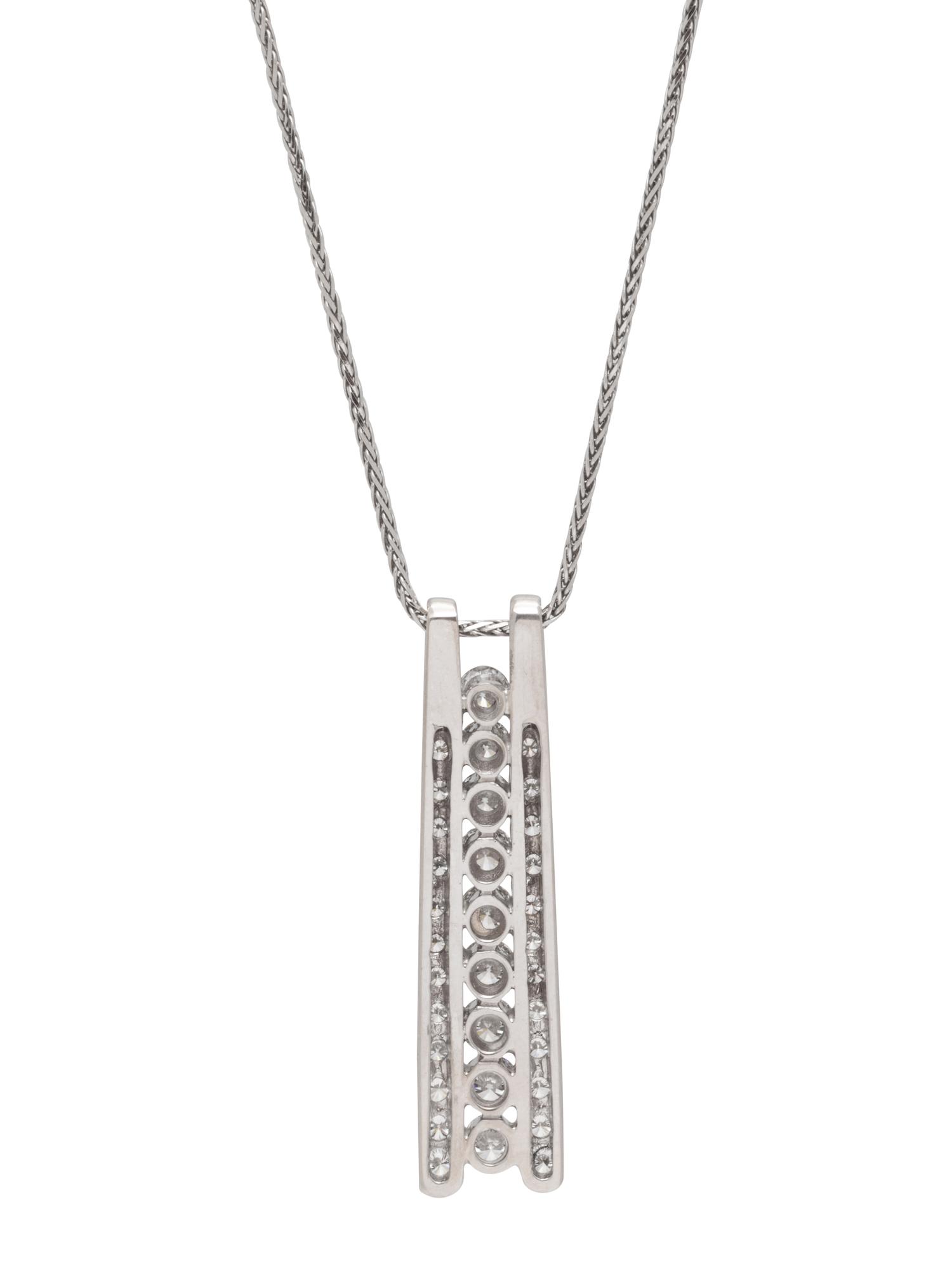 WHITE GOLD AND DIAMOND PENDANT/NECKLACE