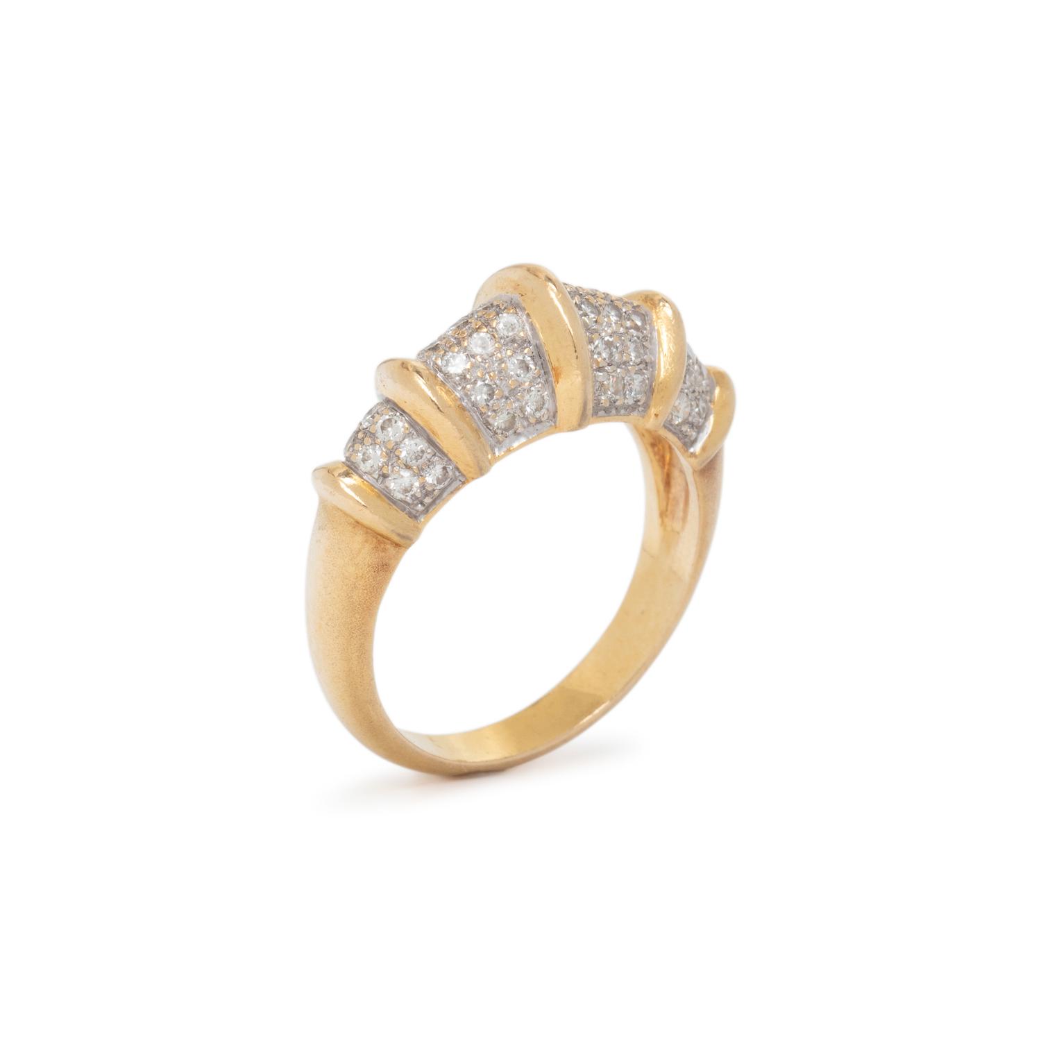 BICOLOR GOLD AND DIAMOND RING