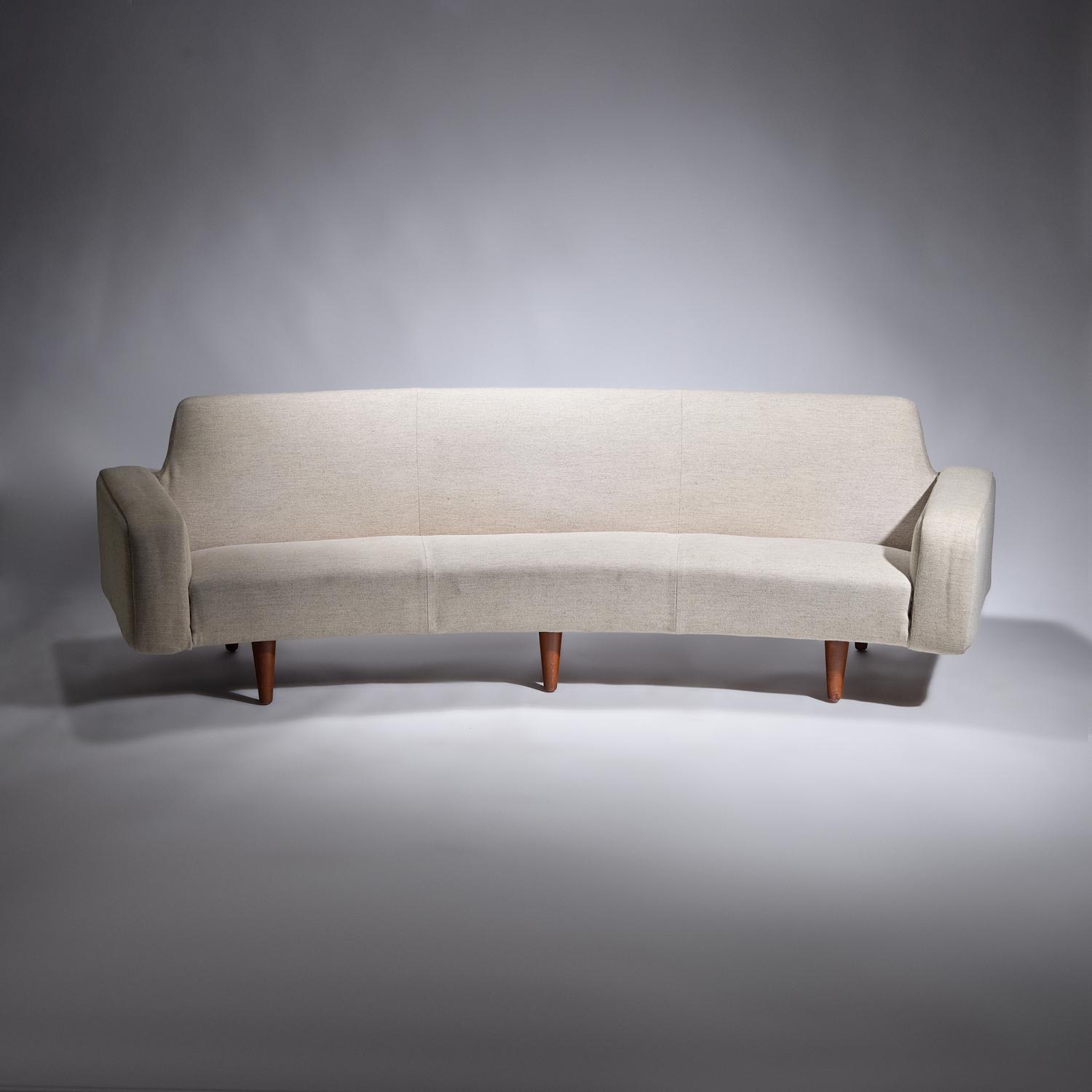Curved sofa, model 450