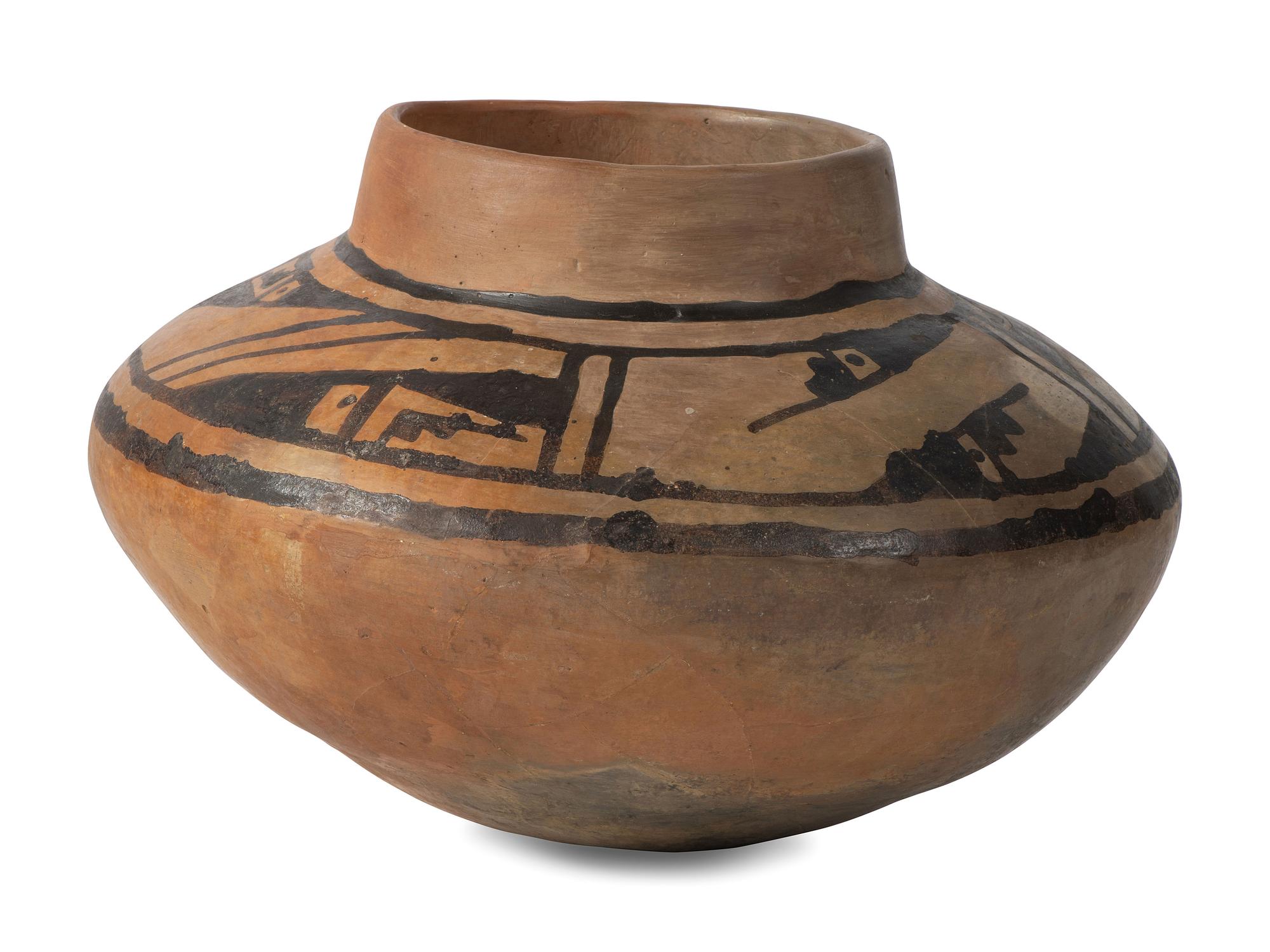Ancestral Pueblo, Jeddito Black-on-Yellow Pottery Olla