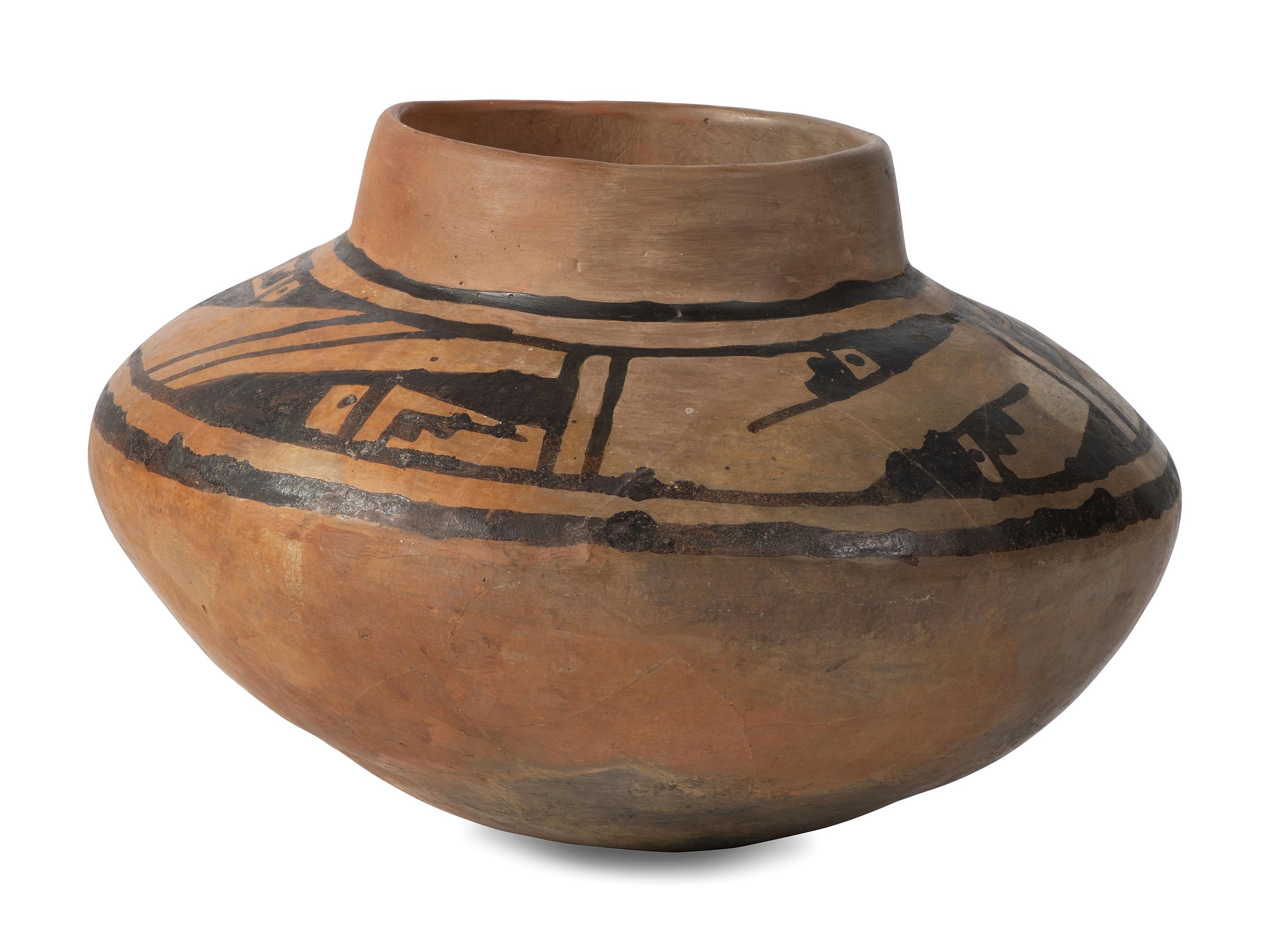 Ancestral Pueblo, Jeddito Black-on-Yellow Pottery Olla