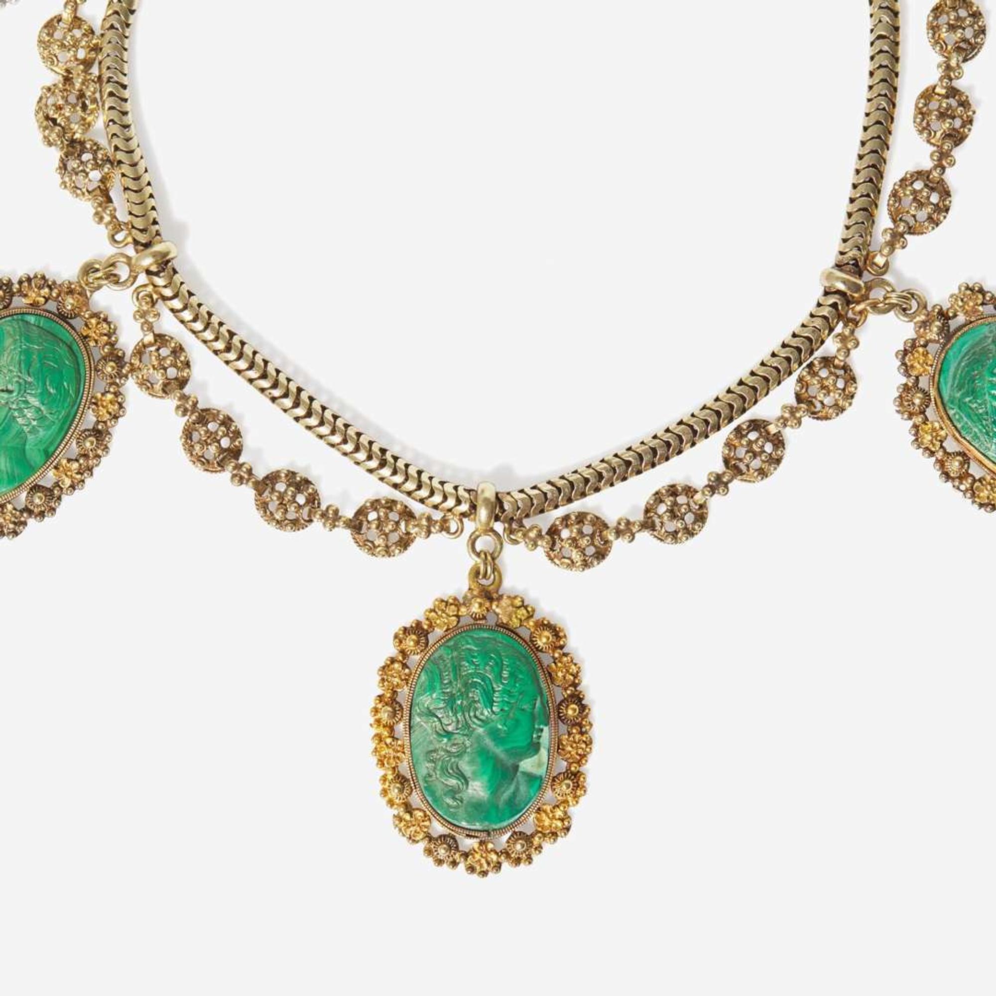 A 14K Yellow Gold and Malachite Necklace Victorian, c.1890