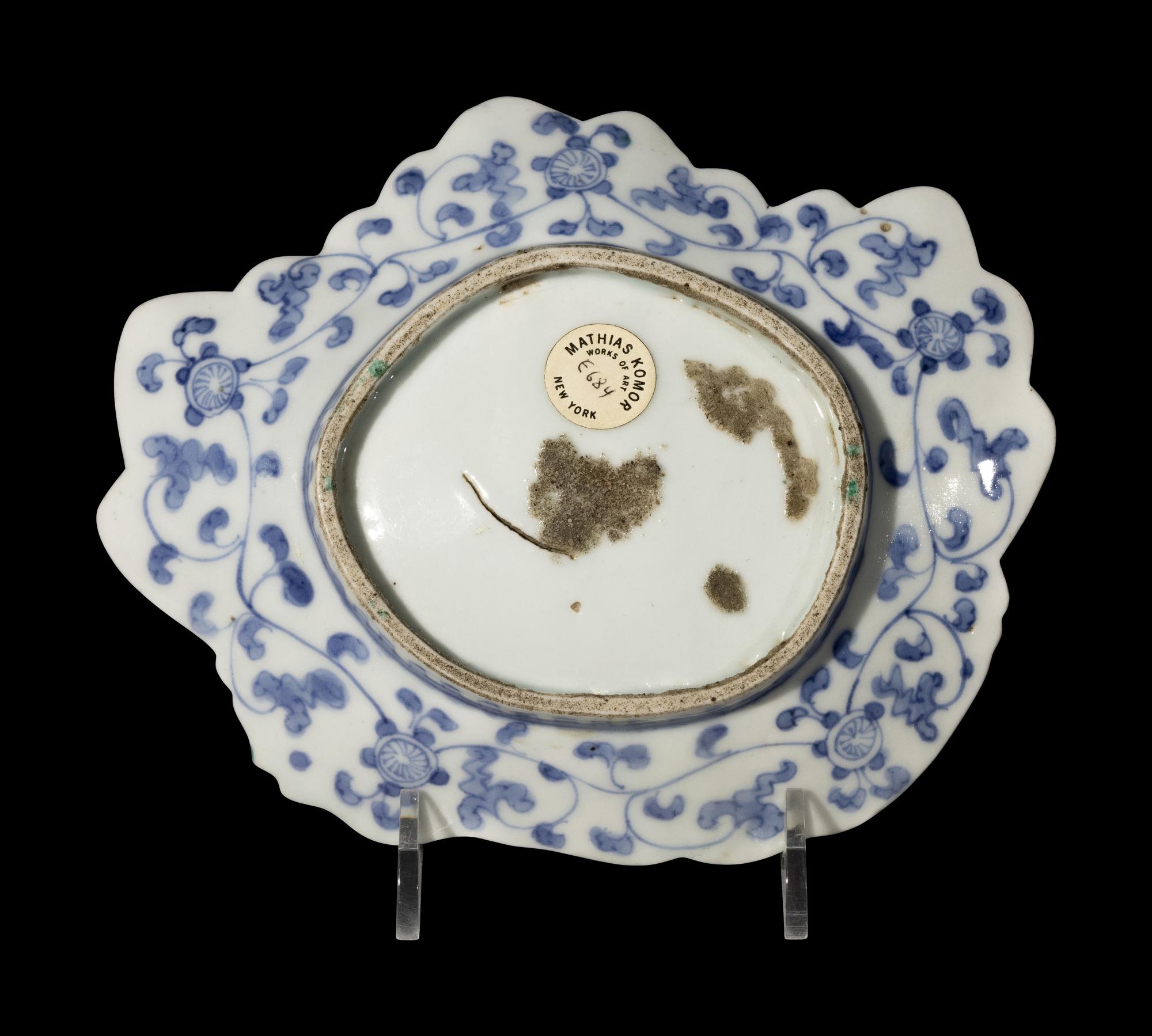 A Japanese Leaf-Shaped Porcelain Dish
