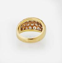 An 18K Yellow Gold and Diamond Ring