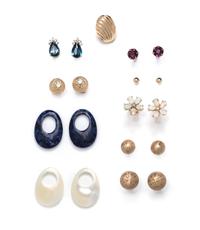 COLLECTION OF YELLOW GOLD EARRINGS