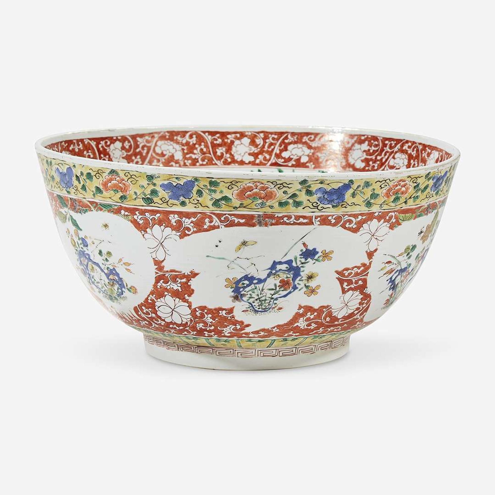 A Chinese famille verte-decorated porcelain large bowl Kangxi period