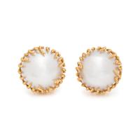 YELLOW GOLD AND CULTURED MABE PEARL EARCLIPS