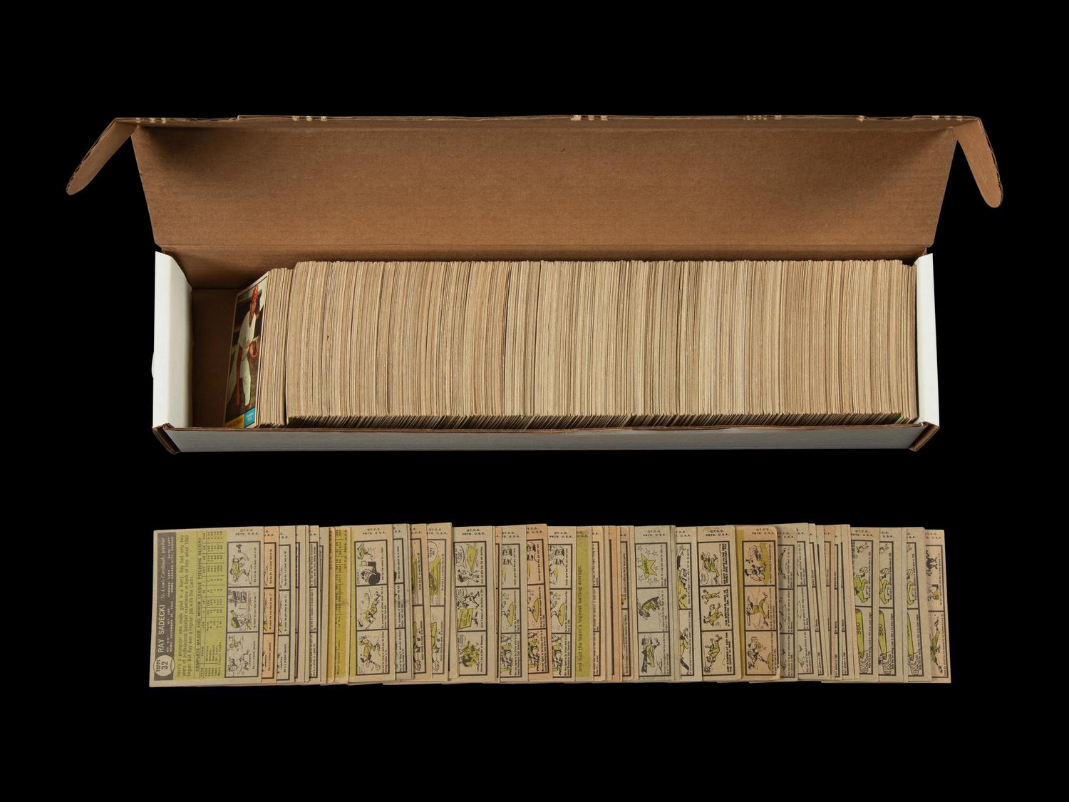 A Large Group of Over 900 1961 Topps Baseball Commons
