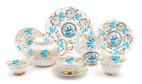 A New Chelsea Bone Porcelain Dinner Service Diameter — 20TH CENTURY