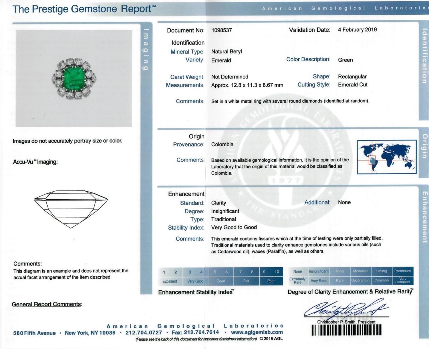 A Platinum, Emerald, and Diamond Ring, 10.60 dwts.