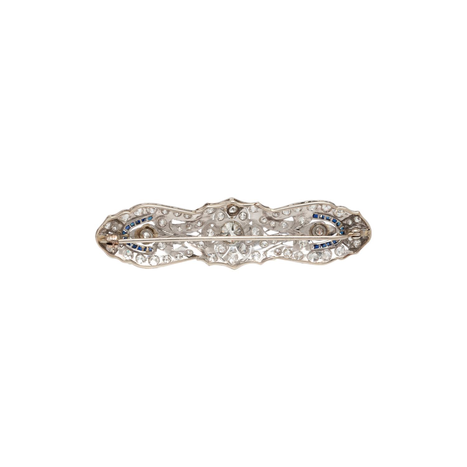 ART DECO, DIAMOND AND SYNTHETIC SAPPHIRE BROOCH