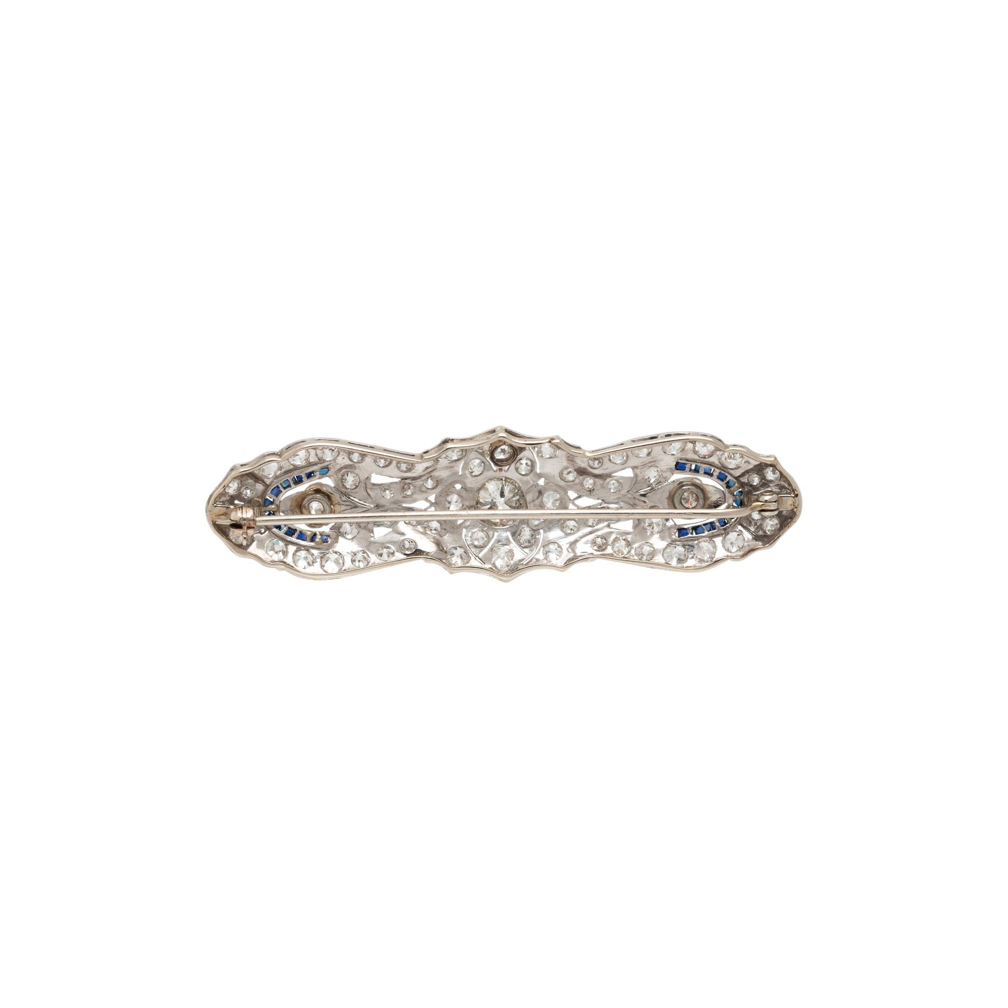 ART DECO, DIAMOND AND SYNTHETIC SAPPHIRE BROOCH