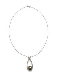 CULTURED TAHITIAN PEARL AND DIAMOND PENDANT/NECKLACE