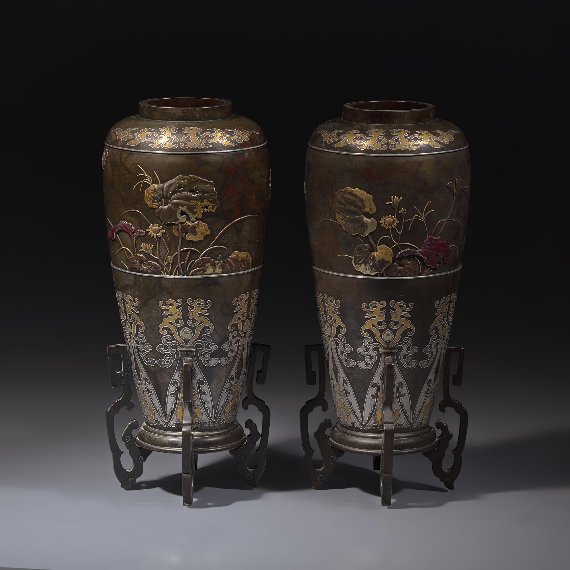 A Pair of Japanese Kaga Style Mixed Metal-Inlaid and Patinated Bronze Vases, Attributed to Suzuki Chokichi, Meiji Period — 日本明治時期 或爲鈴木長吉造 銅瓶一對