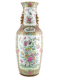 A Chinese Export Rose Canton Porcelain Vase