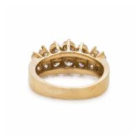 YELLOW GOLD AND DIAMOND RING