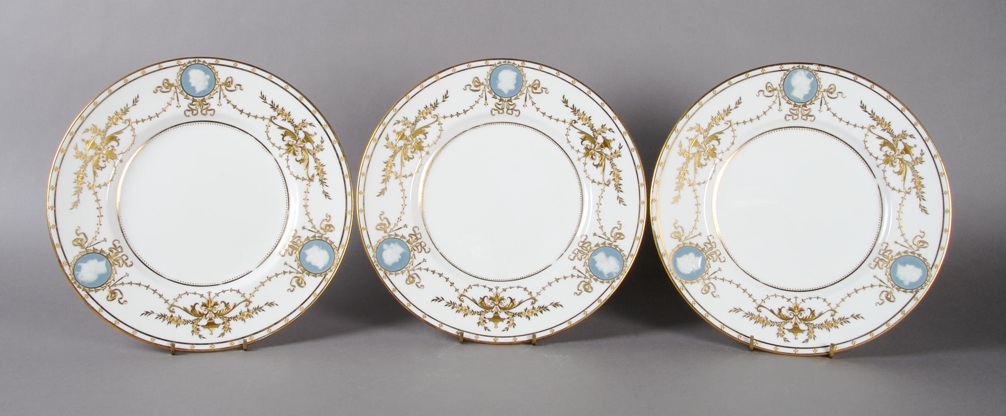 A Group of Twelve Mintons Pate-sur-Pate Dinner Plates, Diameter 10 1/4 inches.