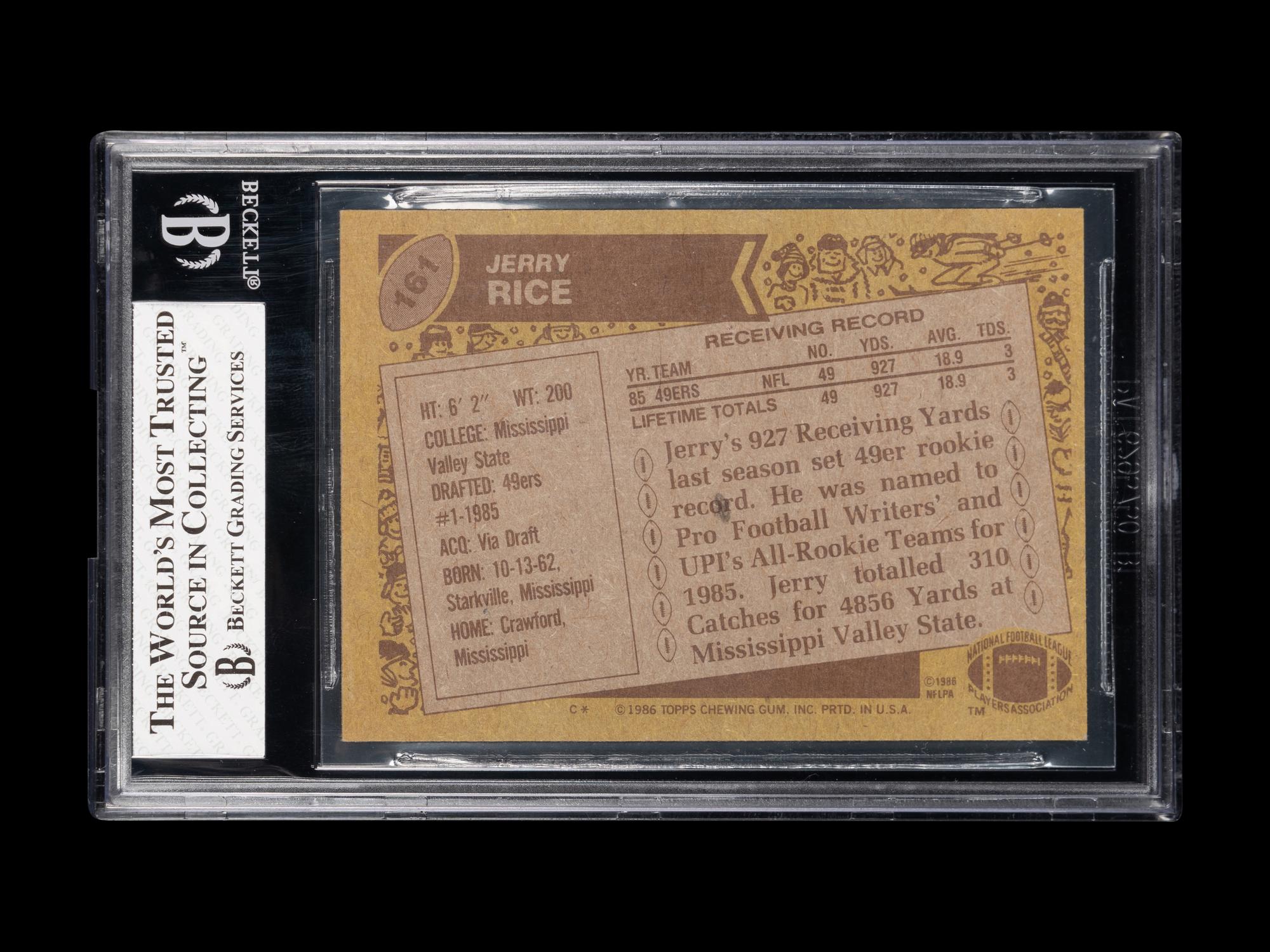 A 1986 Topps Jerry Rice Rookie Football Card No. 161 (BGS 7 NM)