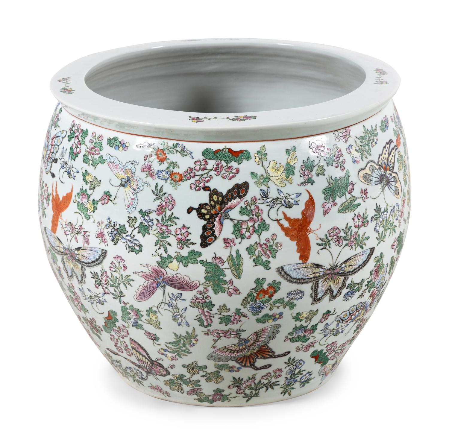 A Chinese Famille Rose Porcelain 'Butterfly' Fish Bowl
