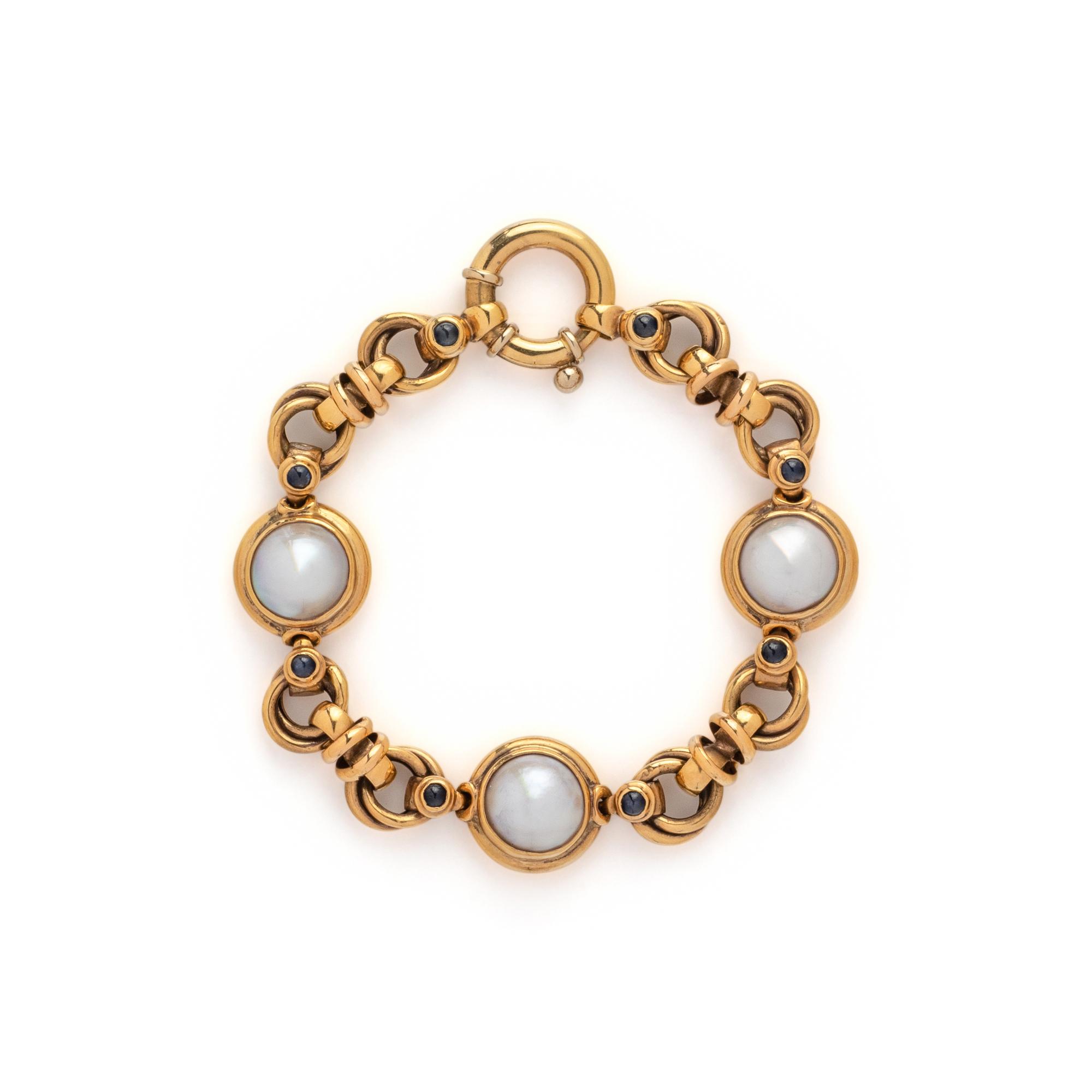 YELLOW GOLD, CULTURED MABE PEARL AND SAPPHIRE BRACELET