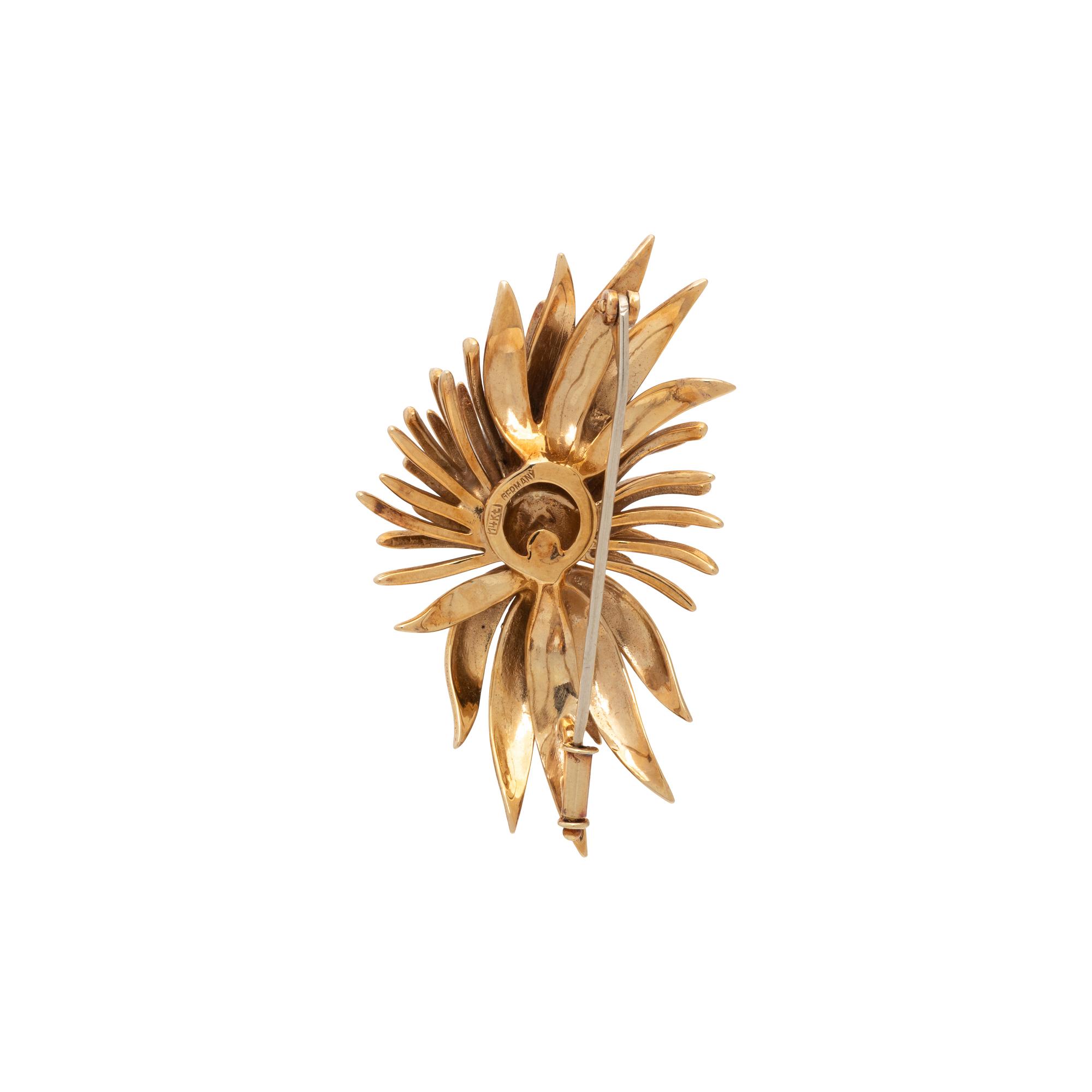 YELLOW GOLD BROOCH