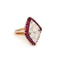OSCAR HEYMAN, YELLOW GOLD, DIAMOND, AND RUBY RING