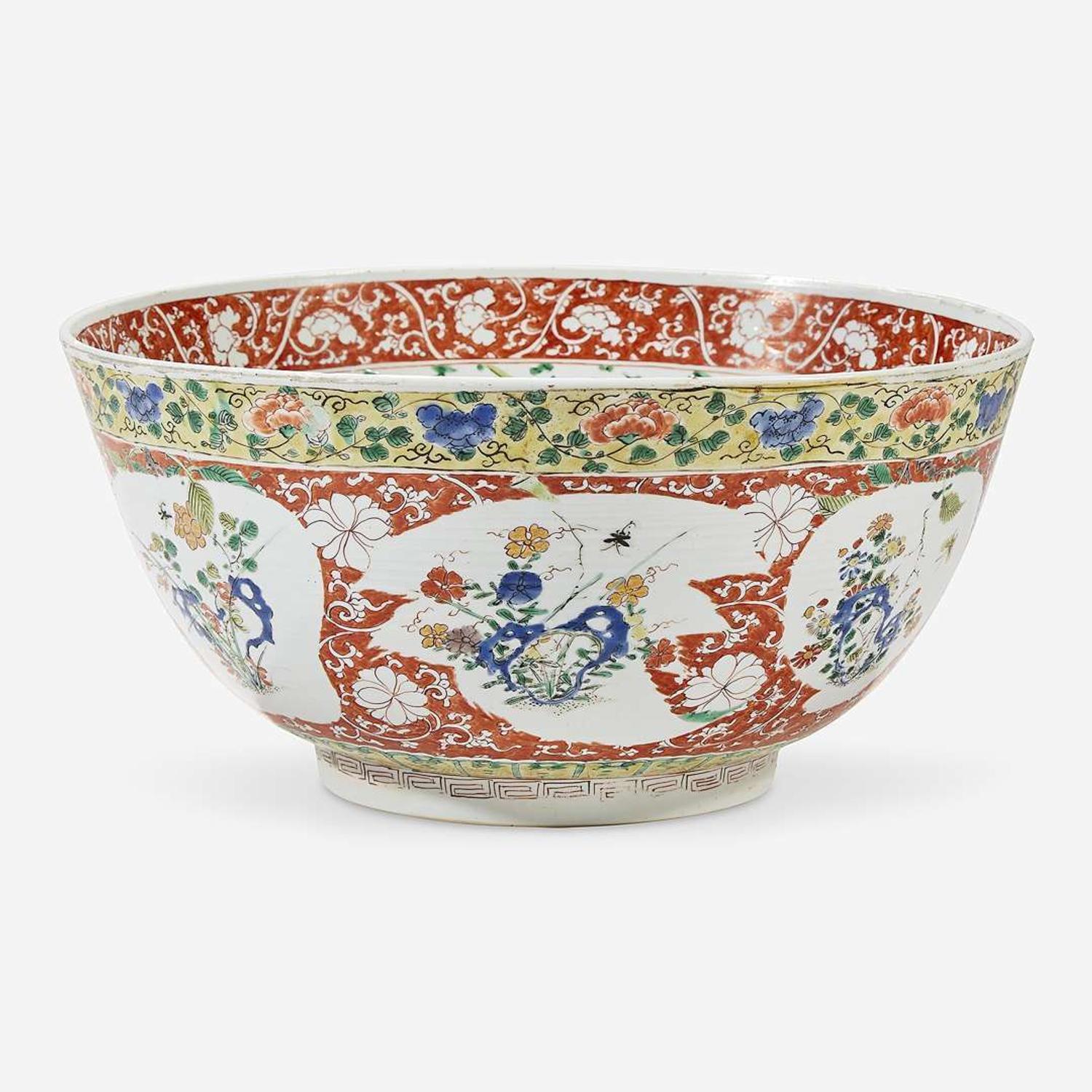 A Chinese famille verte-decorated porcelain large bowl Kangxi period
