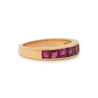 OSCAR HEYMAN, YELLOW GOLD AND RUBY RING
