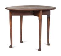 A Queen Anne Oak Drop-Leaf Dining Table